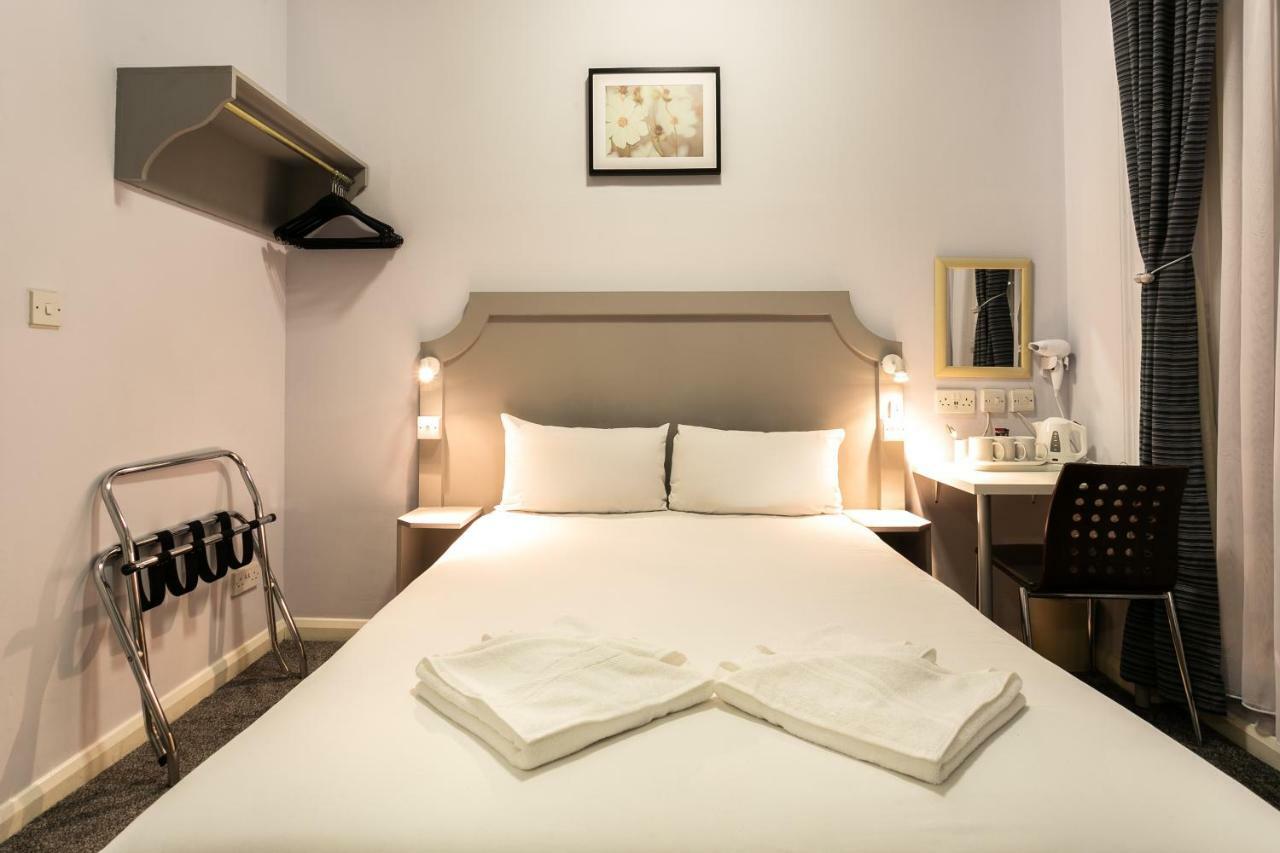 Victoria Station Hotel Лондон Екстериор снимка