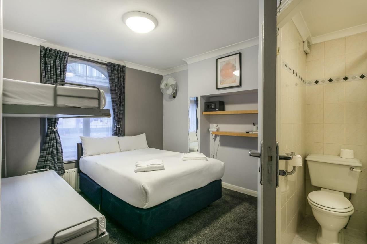 Victoria Station Hotel Лондон Екстериор снимка