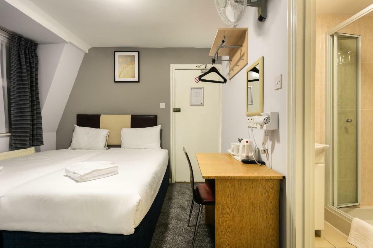 Victoria Station Hotel Лондон Екстериор снимка