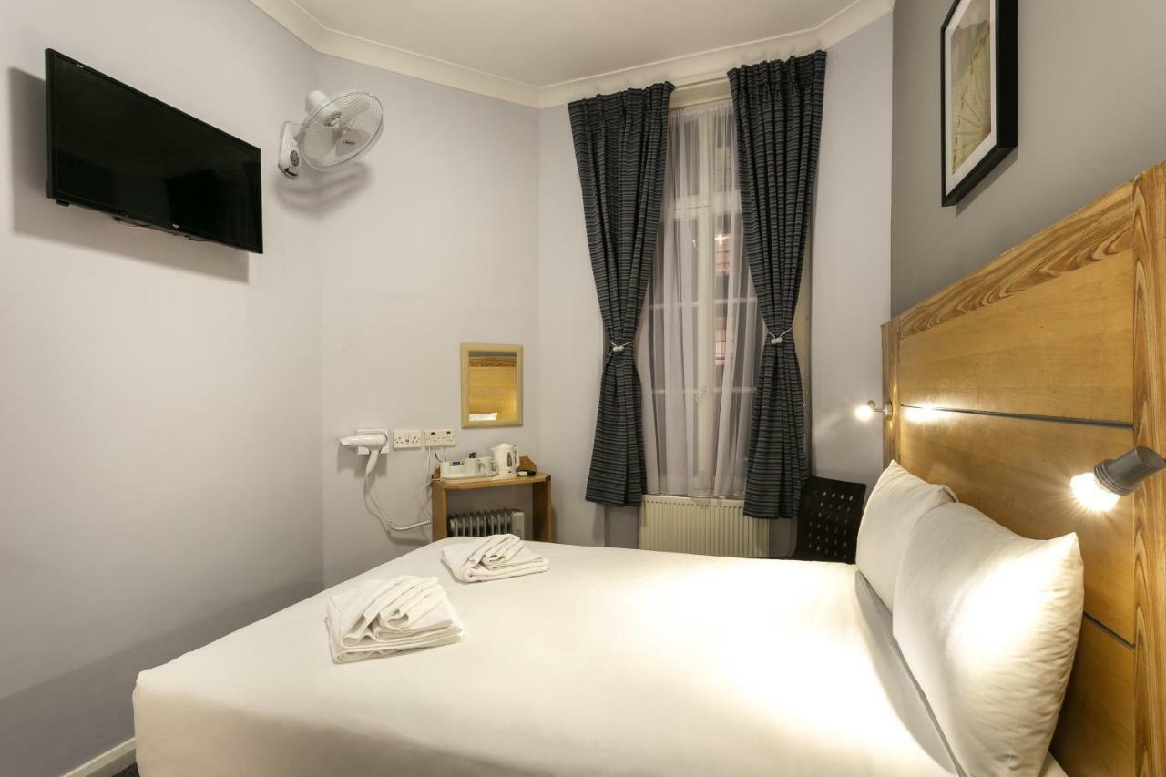 Victoria Station Hotel Лондон Екстериор снимка