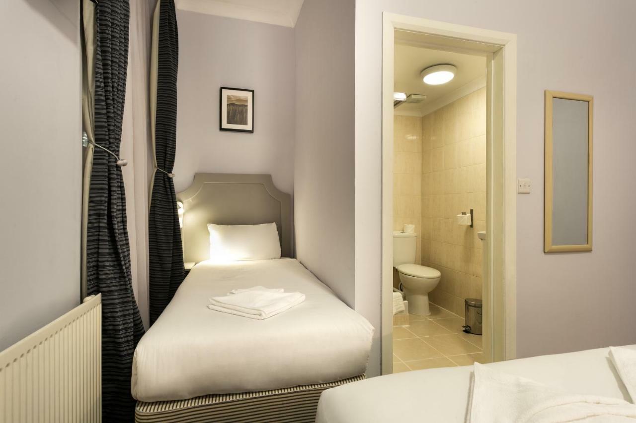 Victoria Station Hotel Лондон Екстериор снимка