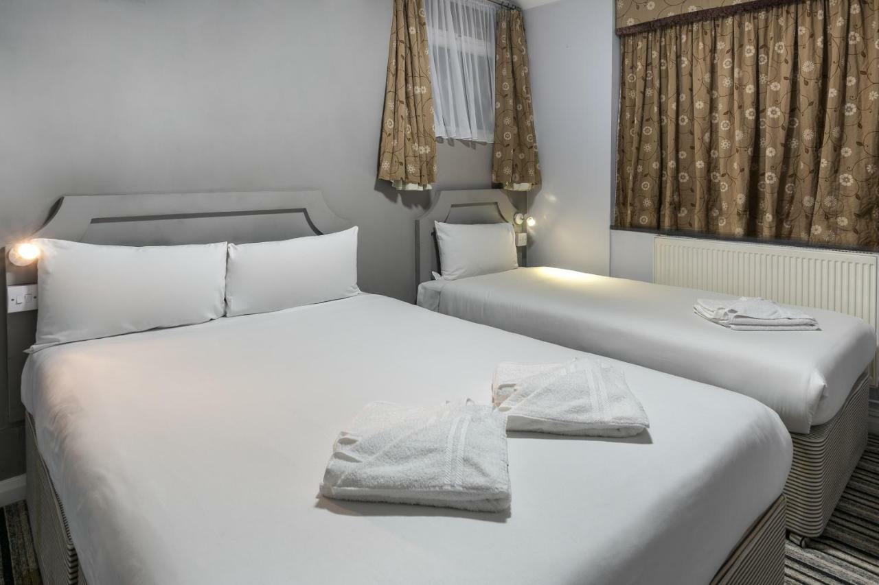 Victoria Station Hotel Лондон Екстериор снимка